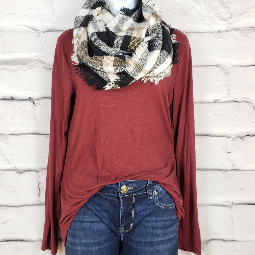 Maurices 24/7 Long Sleeve Tee Red Size M